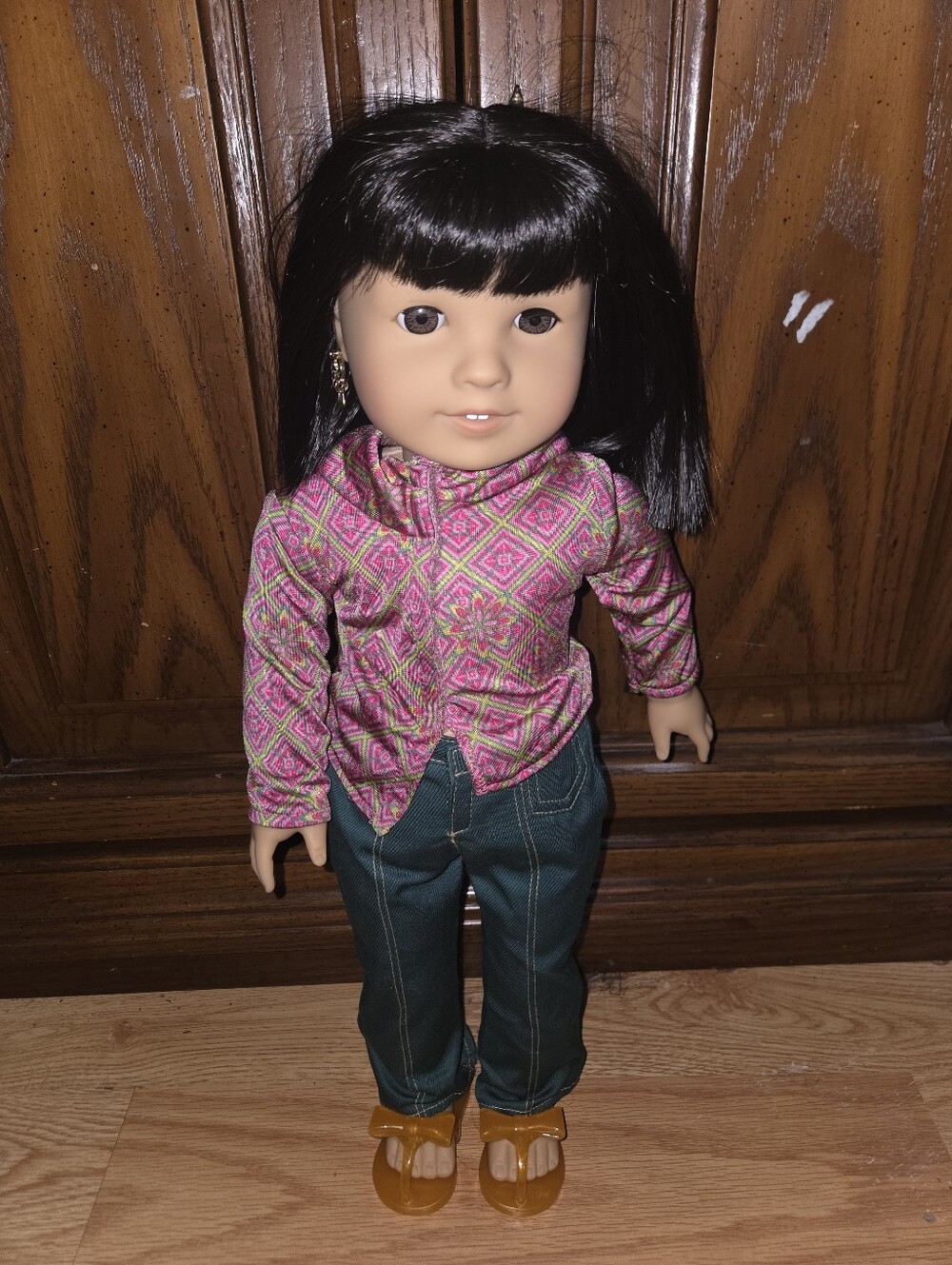 Retired Ivy American Girl Doll Box - Dark Pink and White - Picture 10 of 10